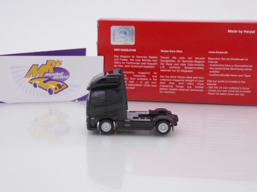 Preview: Herpa 313353-002 # Volvo FH GL XL 2-achs Zugmaschine Baujahr 2020 " schwarz " 1:87