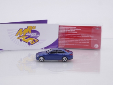 Preview: Herpa 430913-002 # Mercedes-Benz C-Klasse Limousine " dunkelblaumetallic " 1:87