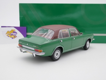 Preview: Cult CML157-2 # Morris Marina HL Saloon Baujahr 1977-1979 " grünmetallic - braun " 1:18