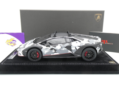 Preview: MR Collection LAMBO057TER4 # Lamborghini Huracan Sterrato Baujahr 2023 " NEVE " 1:18