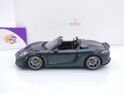 Preview: Norev 187272 # Porsche 718 Spyder RS Weissach Baujahr 2023 " Waldgrünmetallic " 1:18