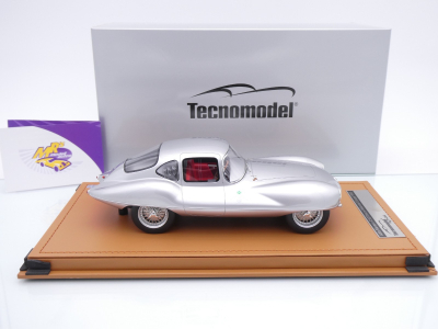 Preview: Tecnomodel TM18-329C # Alfa Romeo C52 Disco Volante Coupe Baujahr 1953 " silbermetallic " 1:18