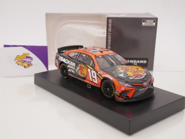 Preview: Lionel Racing C192223BPSMT # Toyota Camry NASCAR 2022 " Martin Truex Jr. - Bass Pro Shops " 1:24