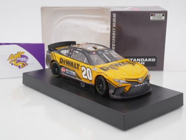 Preview: Lionel Racing C202223DWLCD # Toyota Camry NASCAR 2022 " Christopher Bell - DeWalt " 1:24