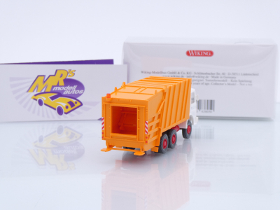 Preview: Wiking 0638 05 # MAN Pressmüllwagen Baujahr 1967-72 " weiß-kommunalorange " 1:87