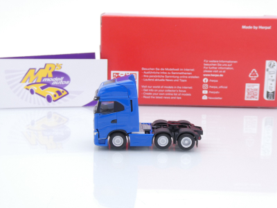 Preview: Herpa 317122-003 # Iveco S-Way 6x2 3-achs Zugmaschine " verkehrsblau " 1:87
