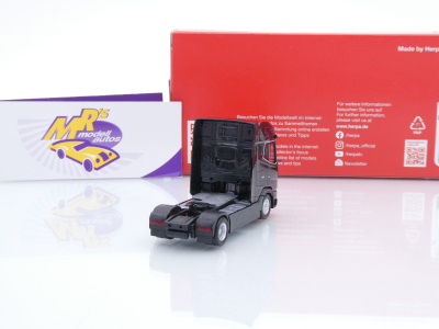 Preview: Herpa 315791-003 # DAF XG+ 2-achs Zugmaschine " schwarz " 1:87