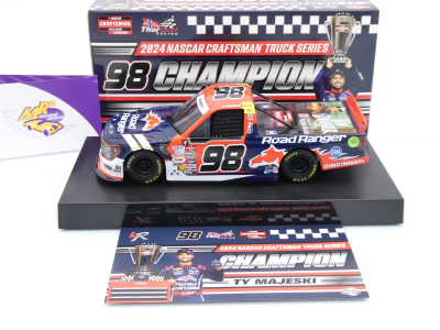 Preview: Lionel Racing T982424RDRTMCHA # Ford F-150 NASCAR " Ty Majeski - Road Ranger 2024 Truck Champion " 1:24
