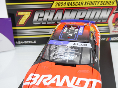 Lionel Racing NX72423BRAAGCHAA # Chevrolet Camaro NASCAR " Justin Allgaier - Brandt 2024 Xfinity Champion " 1:24 mit Autogramm