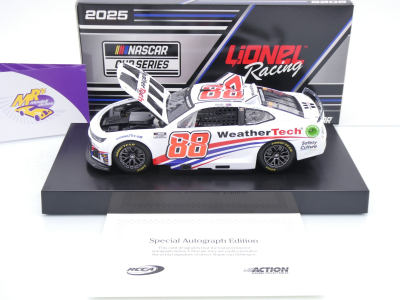 Preview: Lionel Racing C882523WRTSVAUT # Chevrolet Camaro NASCAR 2025 " Shane van Gisbergen - WeatherTech " 1:24 mit Autogramm