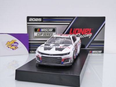 Lionel Racing C882523WRTSVAUT # Chevrolet Camaro NASCAR 2025 " Shane van Gisbergen - WeatherTech " 1:24 mit Autogramm