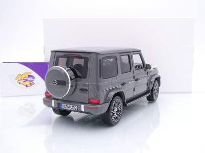 Preview: Norev 183035 # Mercedes-Benz G-Klasse Baujahr 2024 " Classicgrau " 1:18