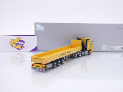 Preview: Herpa 953719 # Mercedes-Benz Arocs Pritschen-Sattelzug + Kran " Leonhard Weiss " 1:87