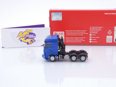 Preview: Herpa 318747 # Mercedes-Benz Arcos 6x4 3-achs Zugmaschine " Enzianblau " 1:87