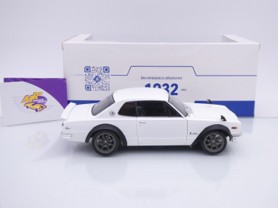 Preview: Solido S1813001 # Nissan Skyline C10 Baujahr 1979 weiß " Hakosuka Solido Works " 1:18
