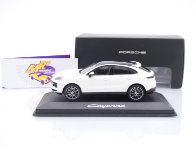 Preview: Solido WAP0200320RCAY # Porsche Cayenne E-Hybrid Baujahr 2024 " weißmetallic " 1:43