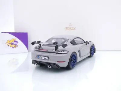 Preview: Norev 187253 # Porsche Cayman 718 982 GT4 RS Weissach Package Baujahr 2023 " Kreidegrau " 1:18