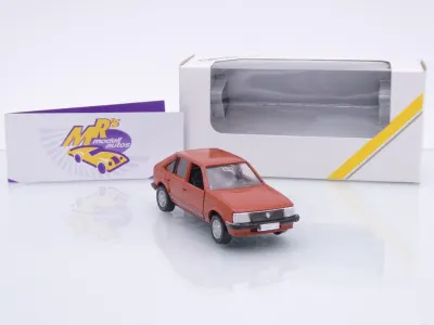 Black-Deal ##  GAMA Opel Kadett D Limousine Baujahr 1979 in " braun " 1:43