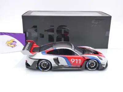 Preview: GT Spirit GT495 # Porsche 911 992 GT3 R Rennsport Baujahr 2023 