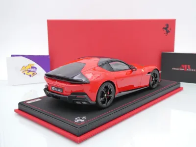 Preview: MR Collection FE043F # Ferrari 12 Cilindri V12 Baujahr 2024 " Rosso Scuderia " 1:18