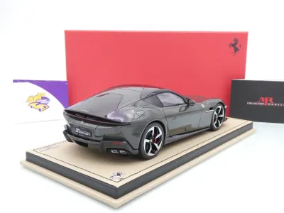 Preview: MR Collection FE043SE2 # Ferrari 12 Cilindri V12 Baujahr 2024 " Grigio Scuro 792 " 1:18