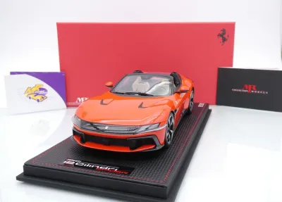 Preview: MR Collection FE044SE # Ferrari 12 Cilindri Spider V12 Baujahr 2024 " Rosso Dino " 1:18