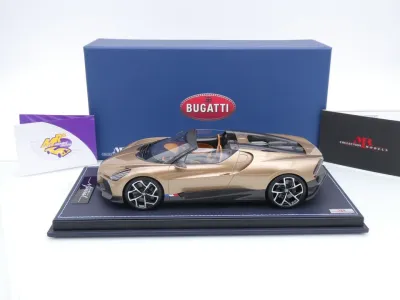 Preview: MR Collection BUG015D # Bugatti W16 Mistral Cabrio Baujahr 2023 " Doré " 1:18