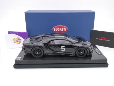 Preview: MR Collection BUG012D # Bugatti Chiron Super Sport Baujahr 2022 " schwarz " 1:18
