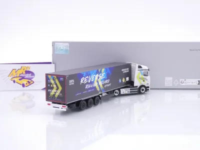 Preview: Herpa 961462 # Mercedes-Benz eActros Koffer-Sattelzug " Reverse Record " 1:87
