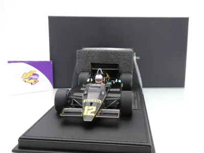 Preview: GP Replicas GP141BWD # John Player Lotus 93T F1 Test 1983 " Nigel Mansell " 1:18