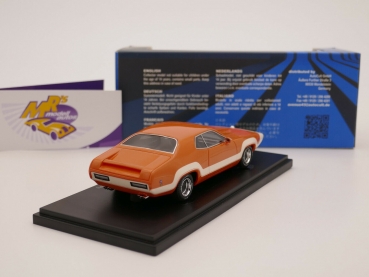 Preview: Avenue 43 60081 # Plymouth Road Runner Rapid Transit Baujahr 1971 " orange-weiß " 1:43
