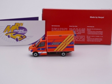 Preview: Herpa 096690 # Mercedes Benz Sprinter Baujahr 2013 " Feuerwehr Metzingen " 1:87