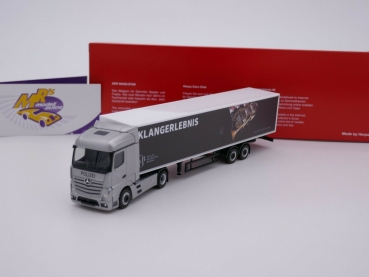 Herpa 314398 # Mercedes Benz Actros Sattelzug " Klangerlebnis Polizei Bayern " 1:87