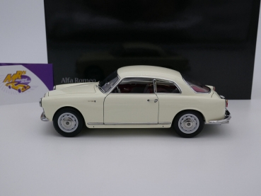 Preview: Kyosho 08957W # Alfa Romeo Giulietta Sprint Baujahr 1954 " cremeweiß " 1:18