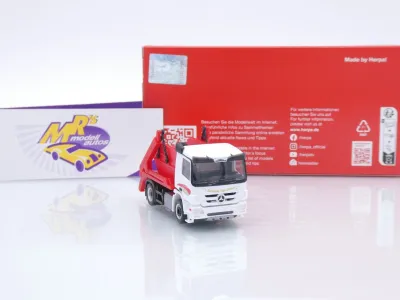 Preview: Herpa 319935 # Mercedes-Benz Arocs M Absetzkipper " Zirkus Charles Knie " 1:87