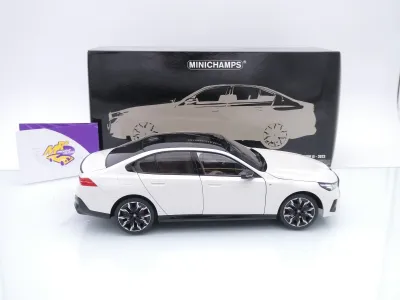 Preview: Minichamps 110023402 # BMW i5 G60 Limousine Baujahr 2023 " weißmetallic " 1:18