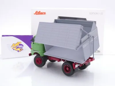 Preview: Schuco 32U00003 # IFA W50 SHA Häckselaufbau LKW Baujahr 1965 " grün-grau " 1:32