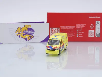 Herpa 098694 # MAN TGE Kasten HD " Ambulance 15-143 - Niederlande " 1:87