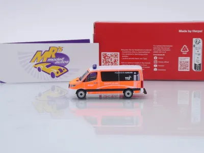Preview: Herpa 098830 # Mercedes-Benz Sprinter '18 Bus FD " Feuerwehr Hamburg 112 " 1:87