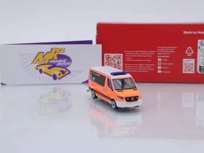 Preview: Herpa 098830 # Mercedes-Benz Sprinter '18 Bus FD " Feuerwehr Hamburg 112 " 1:87