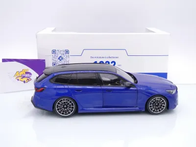 Preview: Solido S1814801 # BMW M5 (G99) Touring Baujahr 2025 " Marina Bay Blau " 1:18