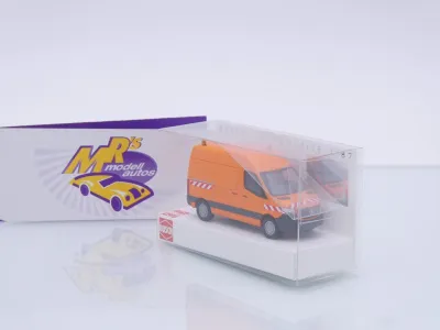 Preview: Busch 54008 # Mercedes-Benz Sprinter Kasten kurz HD " Kommunalorange " 1:87