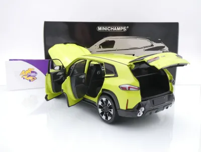 Minichamps 110023302 # BMW XM (G09) SUV Baujahr 2023 " Sao Paulo Gelb " 1:18