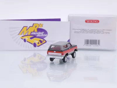 Preview: Wiking 0111 04 # Chevrolet K5 Blazer SUV Baujahr 1975-76 " schwarz-orange " 1:87