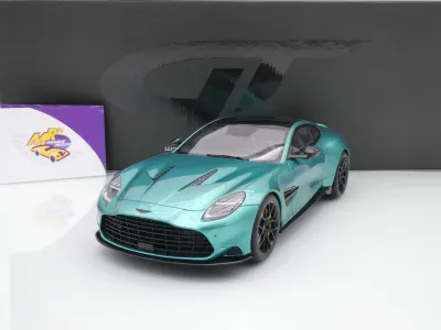 GT Spirit GT551 # Aston Martin Vanquish Baujahr 2024 " Racinggrün metallic " 1:18