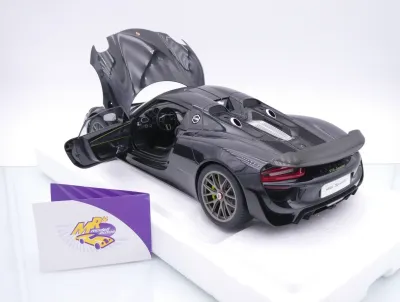 AUTOart 12121 # Porsche 918 Spyder Weissach Package Baujahr 2013 " schwarz " 1:12