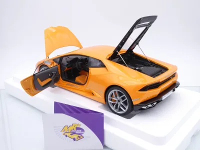 AUTOart 12098 # Lamborghini Huracan LP610-4 Baujahr 2014 " Arancio Borelais " 1:12