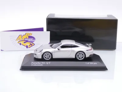 Preview: Minichamps 410063022 # Porsche 911 (992) S/T Baujahr 2024 " GT-silbermetallic " 1:43