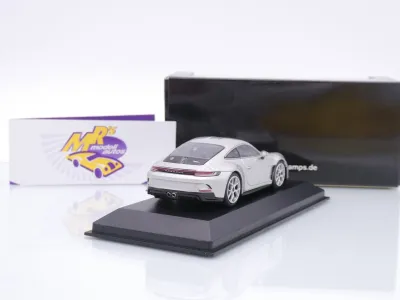 Preview: Minichamps 410063022 # Porsche 911 (992) S/T Baujahr 2024 " GT-silbermetallic " 1:43