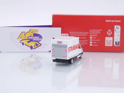 Preview: Herpa 098939 # Mercedes-Benz Sprinter '18 Koffer-LKW " STRABAG Österreich " 1:87